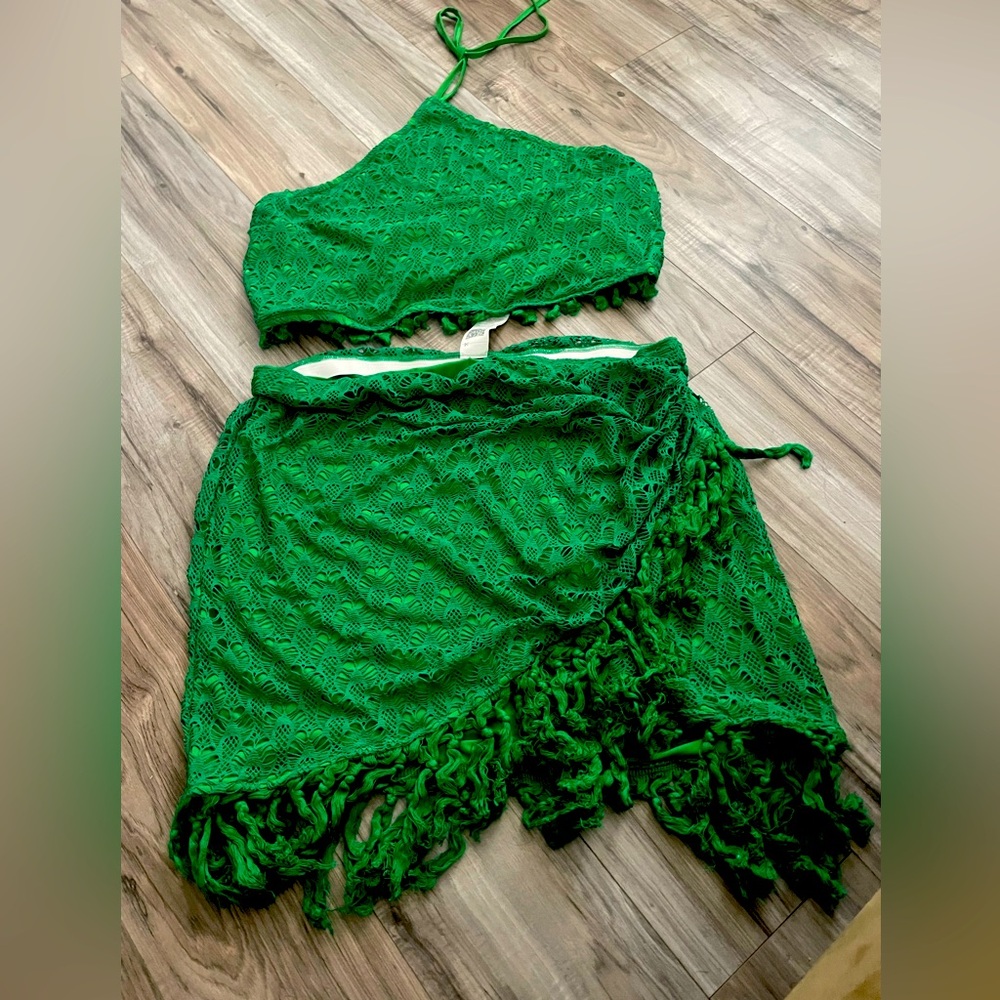 Green Lace Fringe Skirt and Neck Tie Halter Top